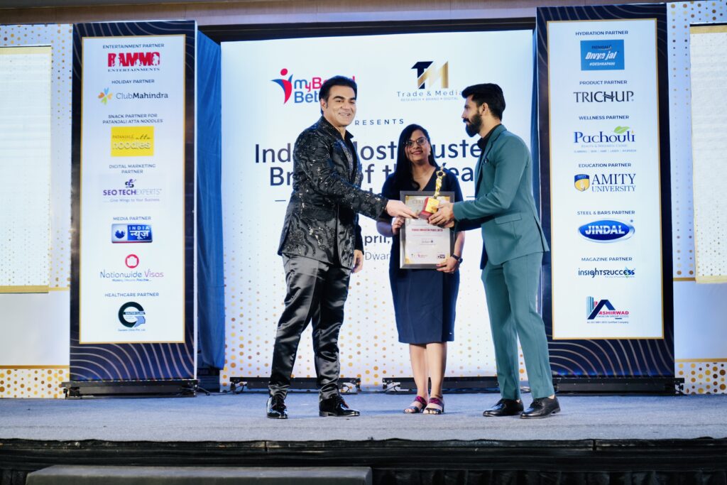 Province immigration was awarded as the best immigration consultants in Delhi